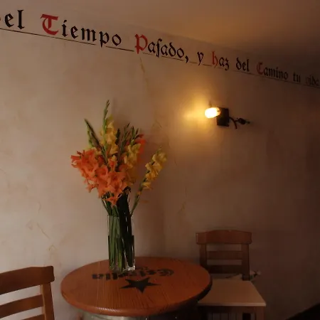 Hotel Redecilla Del Camino Otel